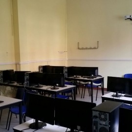 Aula multimediale: la scuola diventa super tecnologica